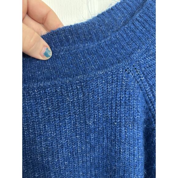 Y2K Abercrombie & Fitch Blue Fuzzy Sweater Size Medium Cozy Pullover Bows - Picture 5 of 6